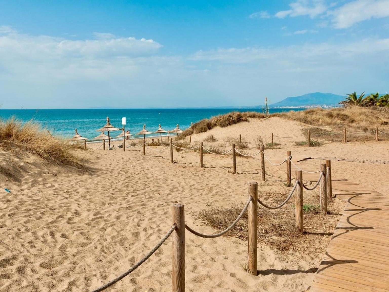 Sr Reserva De 2bdr With Private Garden Marbella