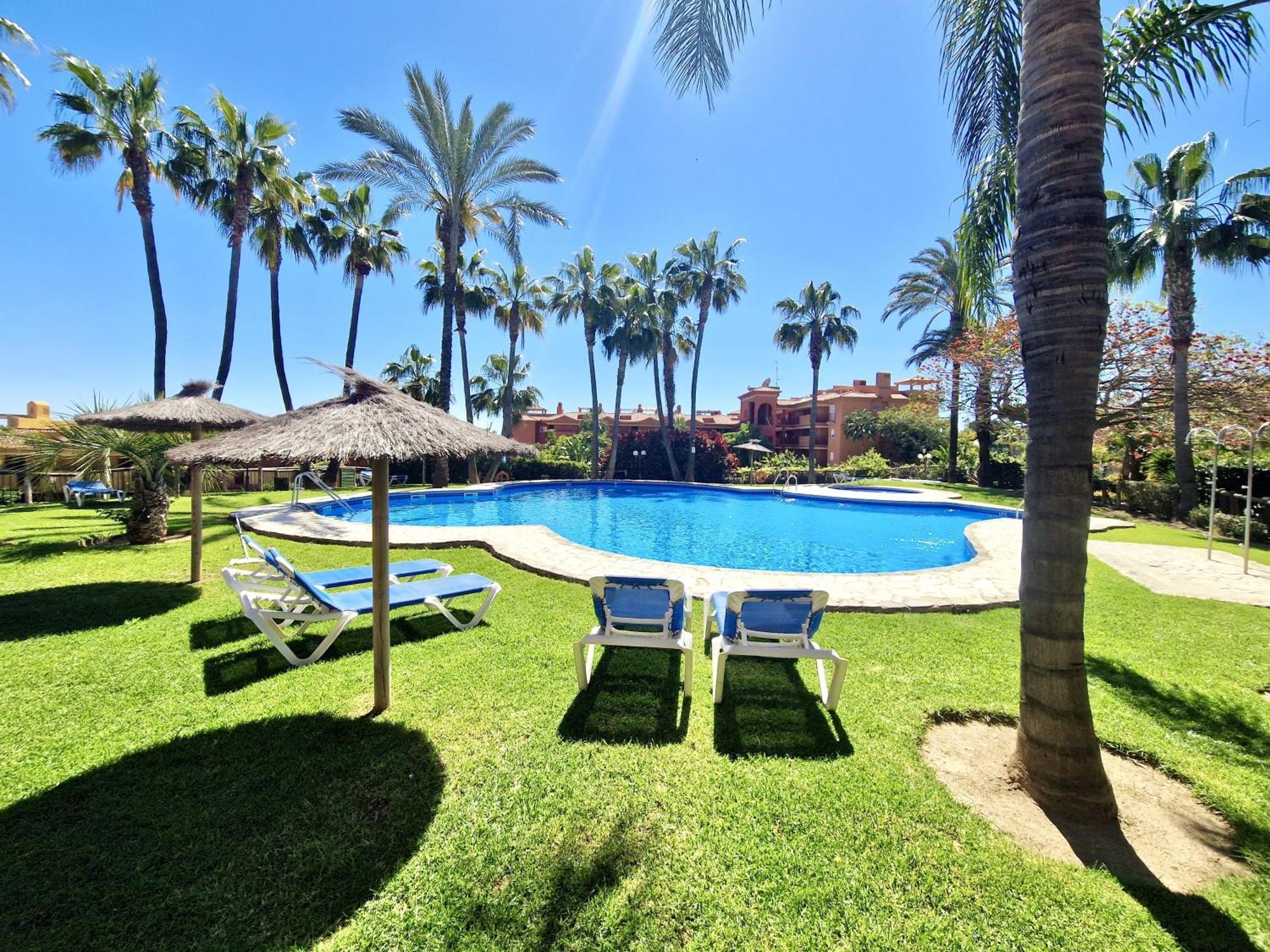Apartment Sr Reserva De 2bdr With Private Garden Marbella