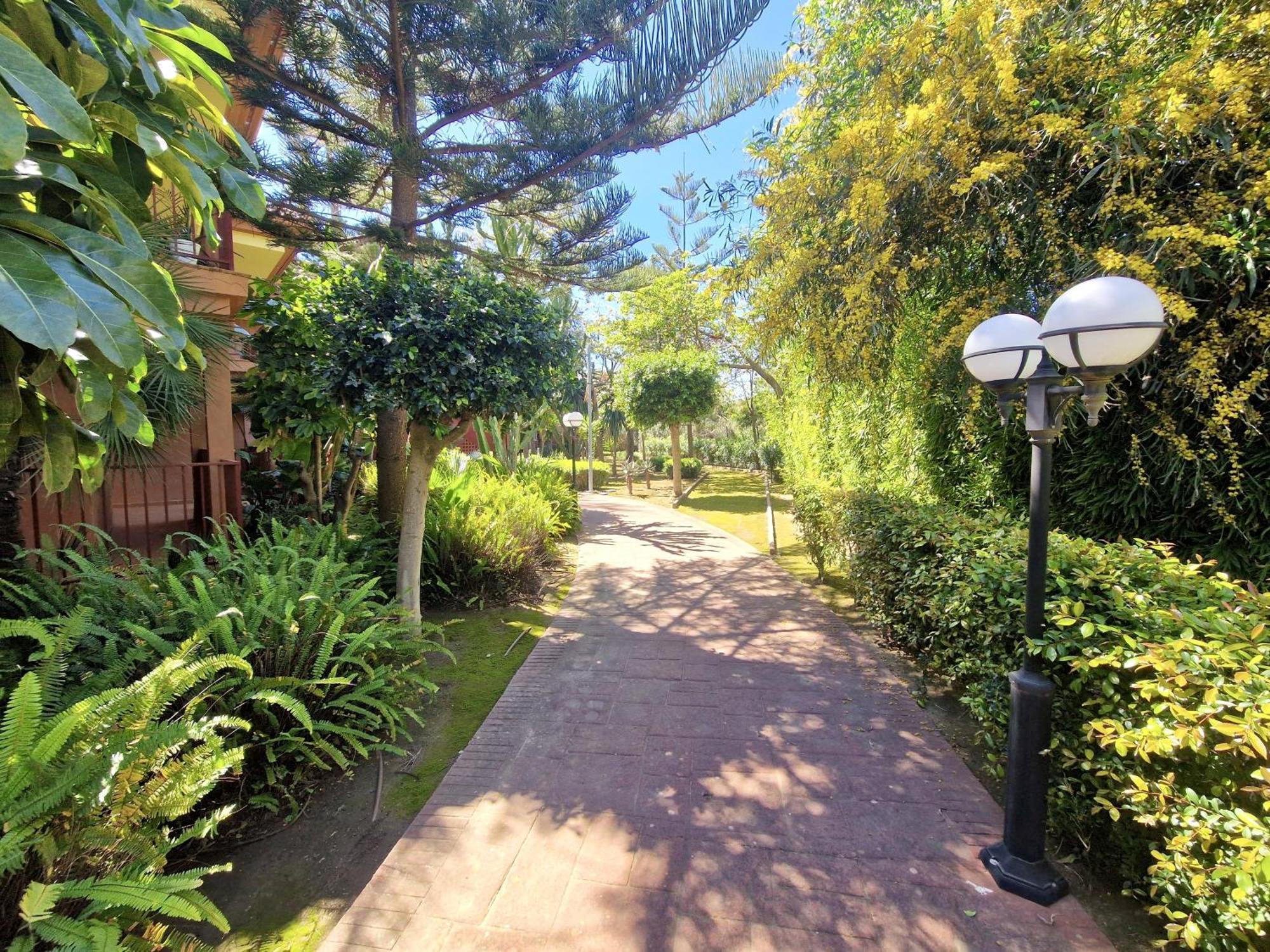 Sr Reserva De 2bdr With Private Garden * Marbella