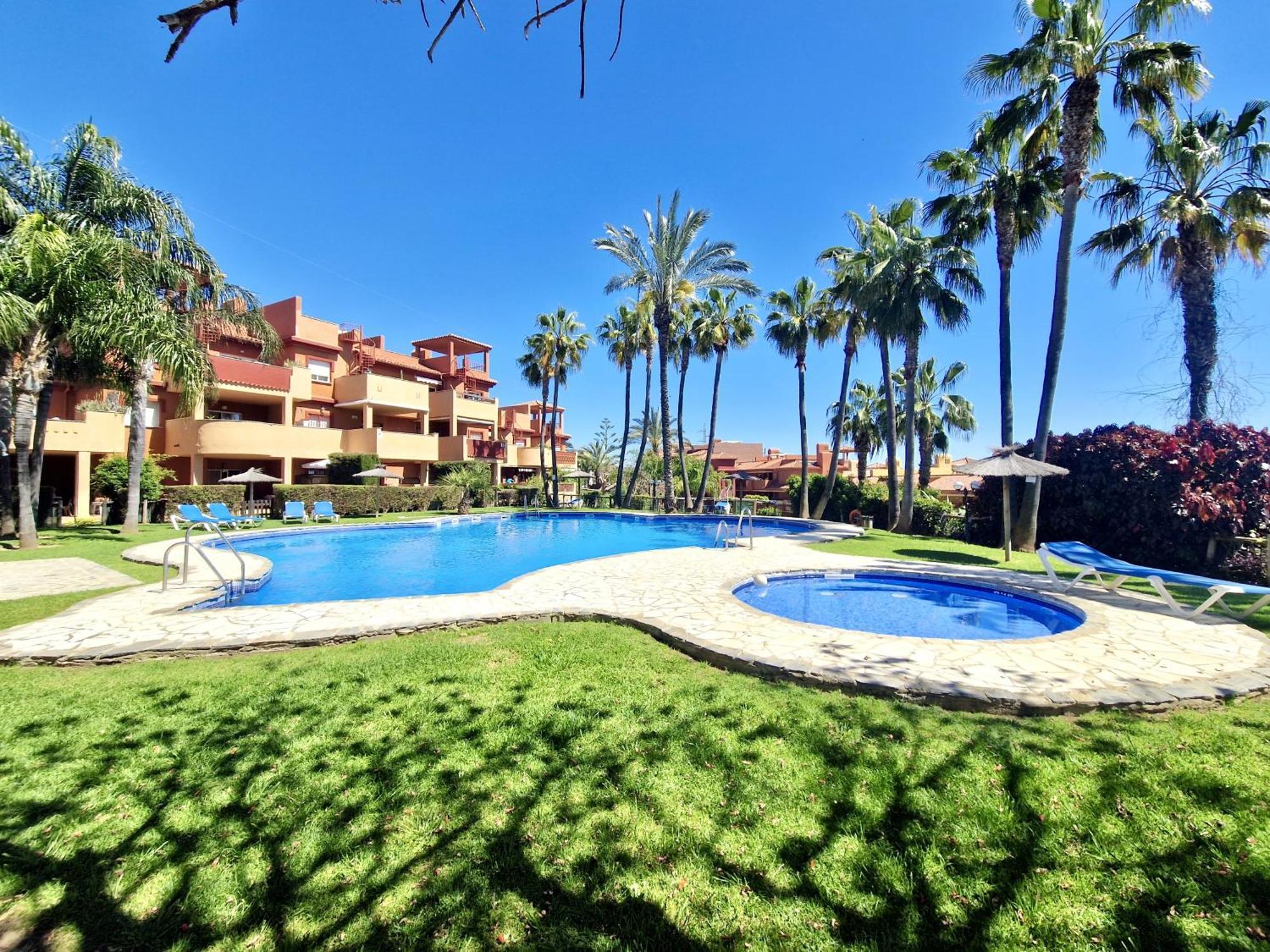Sr Reserva De 2bdr With Private Garden *